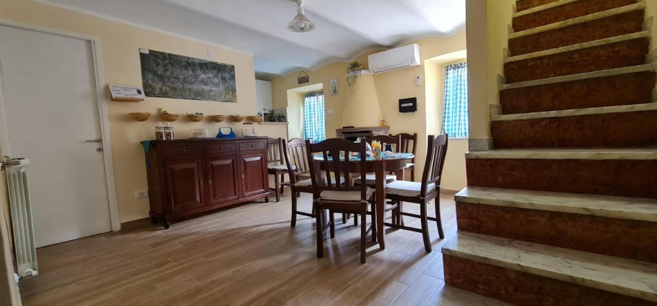 Il Tronchetto Bed and Breakfast Monte Libretti Buitenkant foto